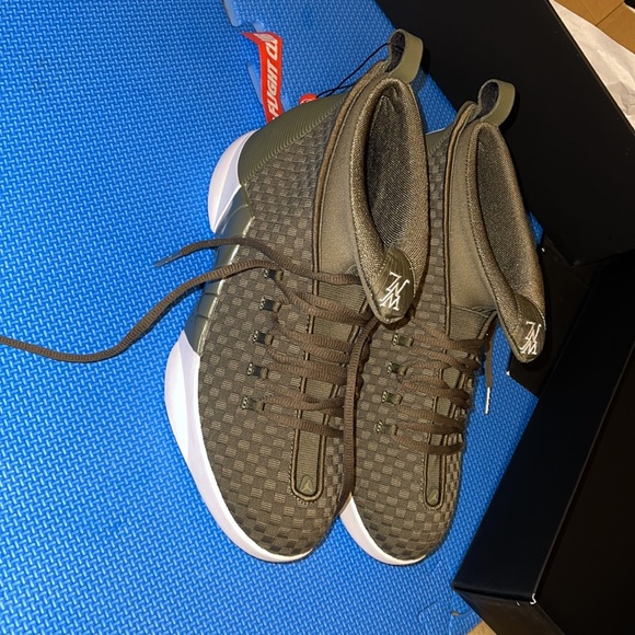 Air Jordan 15 Olive Green/ PSNY size 9.5 brandnew - Picture 15 of 16